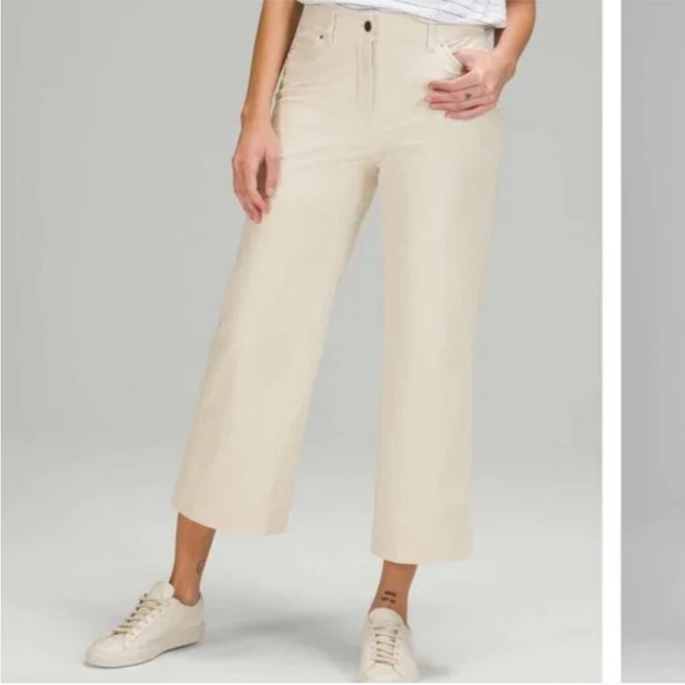 NWT Lululemon Athletica Beige Wide-Leg Pants